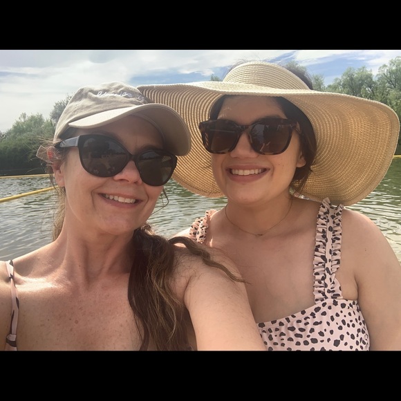 Meet your Posher, Patti - Picture 14 of 16